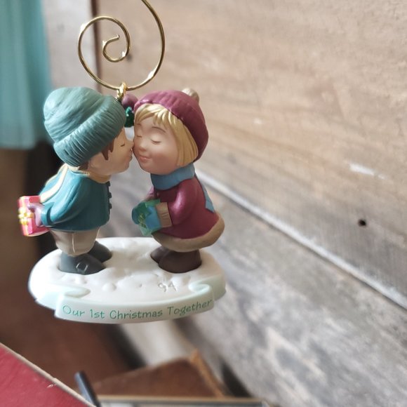 1994 Hallmark Keepsake Ornament - Our First Christmas Together. Adorable couple - Picture 4 of 6